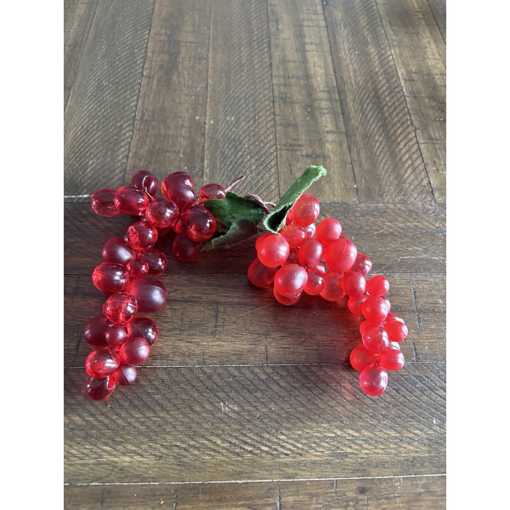 2‎ Vintage Red Acrylic Grape Fruit Cluster Bunch MCM Retro Boho Grandmacore Chic